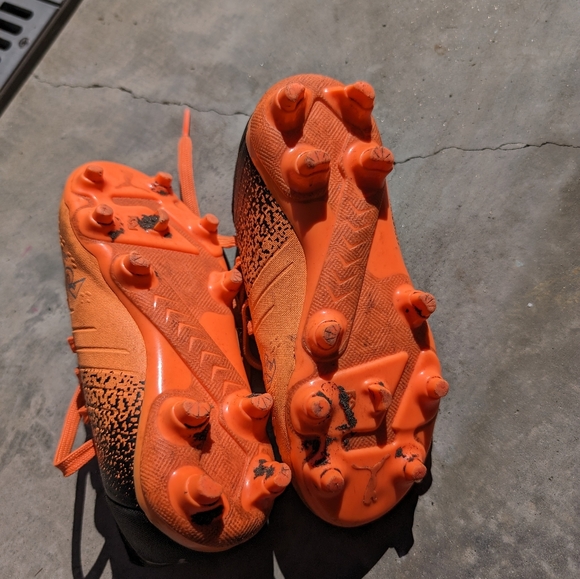 Puma future Z 4.3 kids Cleats - Picture 4 of 7